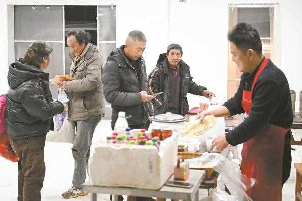 图片[1]-上海：马路市场升级“零工驿站”变化有哪些-副业部