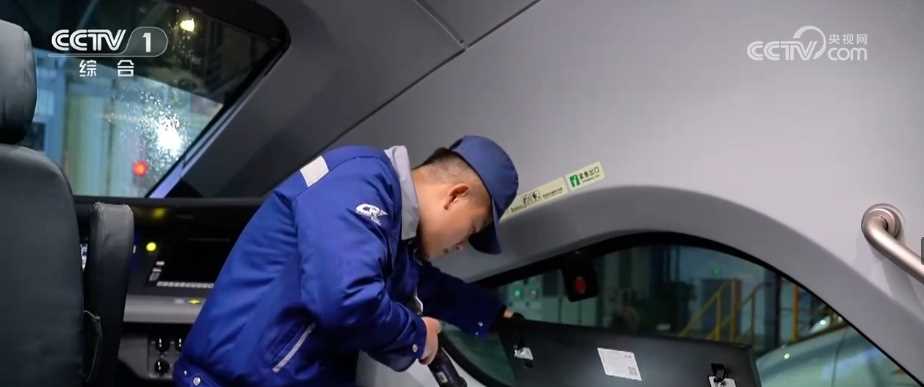 图片[1]-春节我在岗｜各行业劳动者用奉献诠释责任 保障万家祥和安宁-副业部